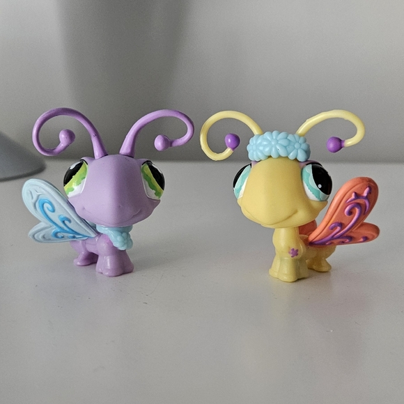 Littlest Pet Shop #478 & #497 Butterflies - Picture 1 of 11
